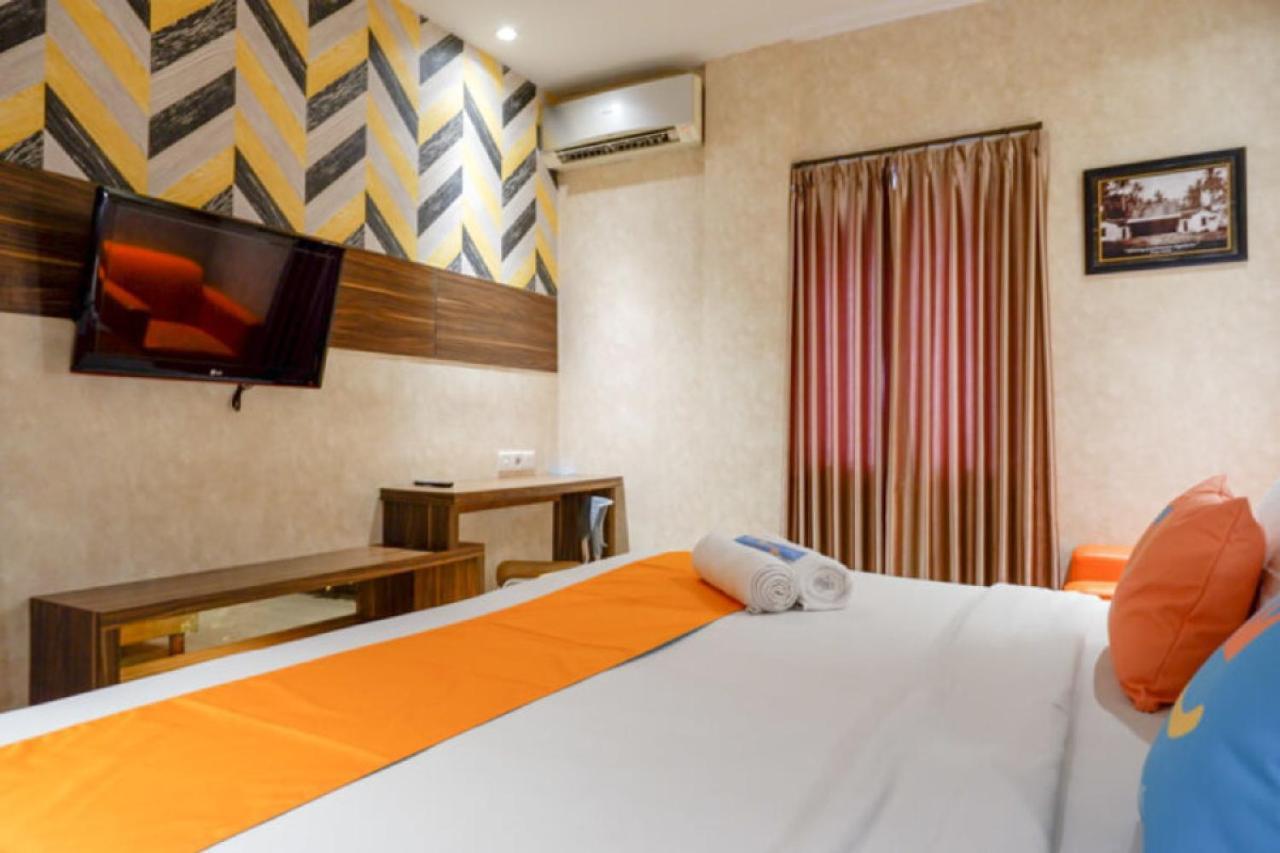 Sans Hotel Ekkon Yogyakarta Ngabean Exteriör bild