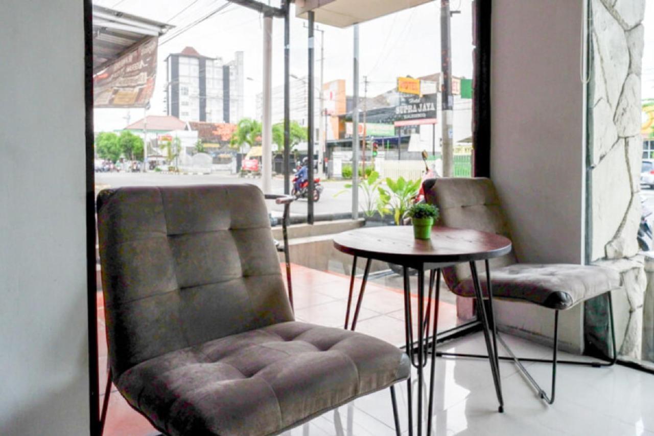 Sans Hotel Ekkon Yogyakarta Ngabean Exteriör bild