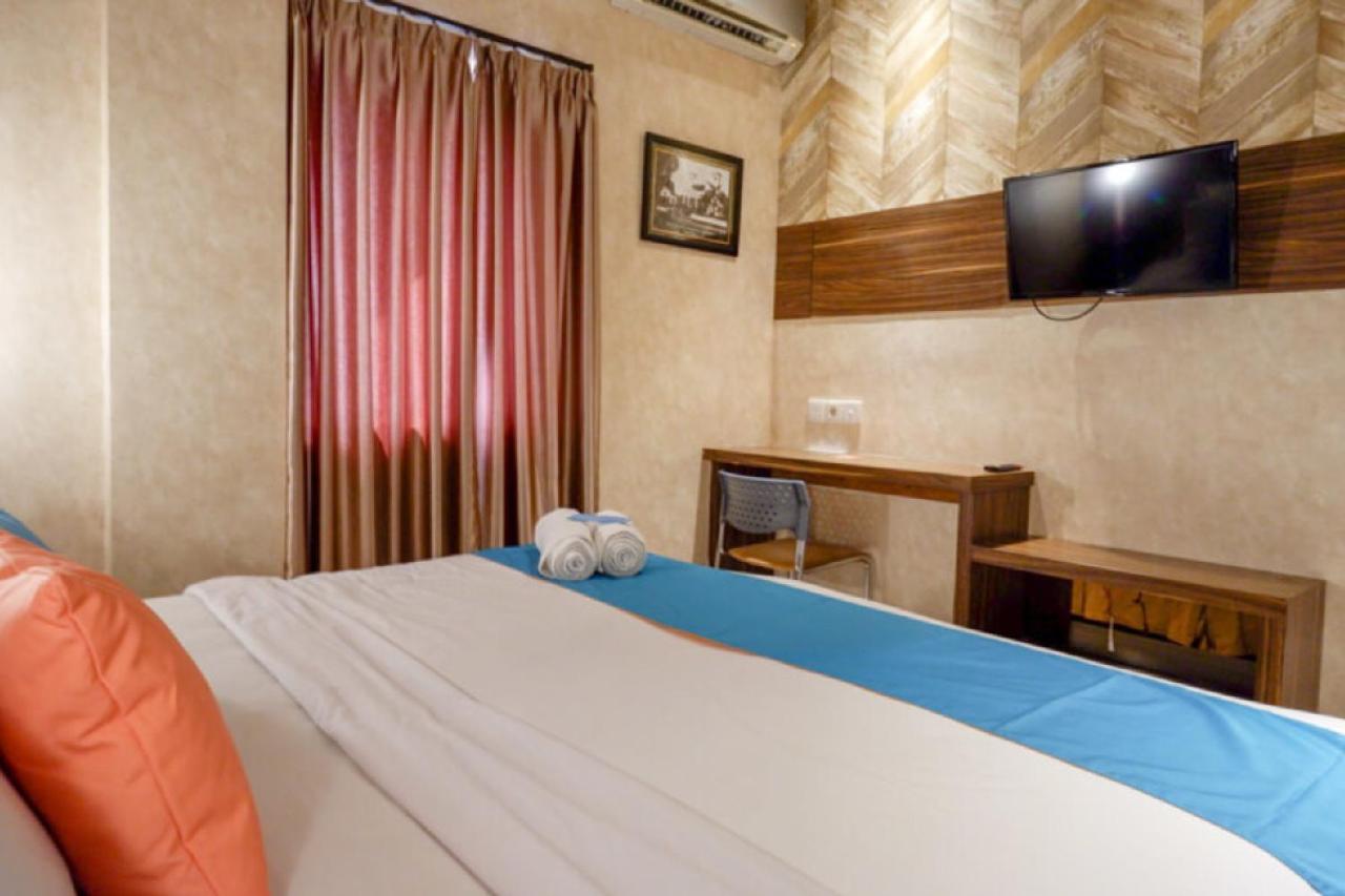Sans Hotel Ekkon Yogyakarta Ngabean Exteriör bild