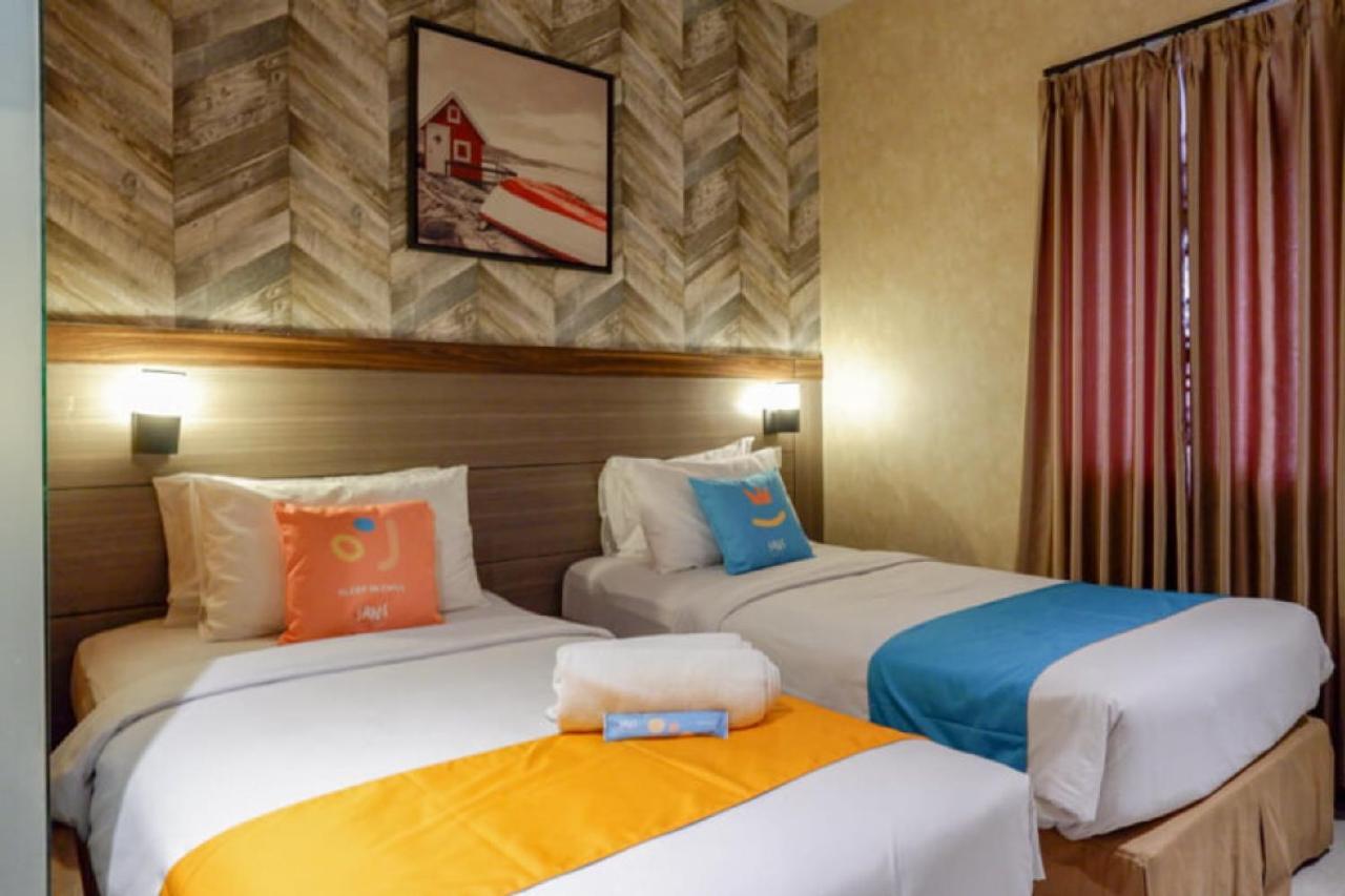 Sans Hotel Ekkon Yogyakarta Ngabean Exteriör bild