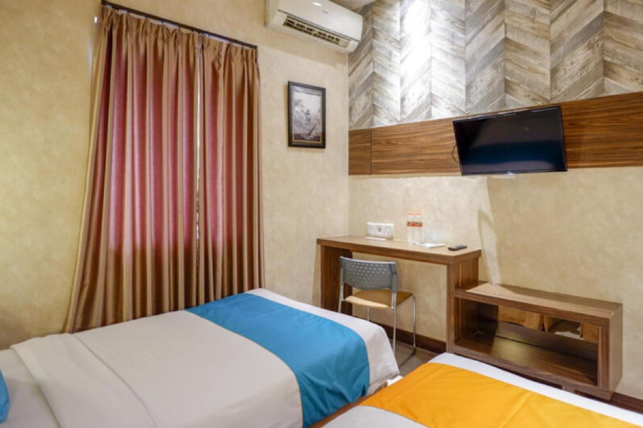 Sans Hotel Ekkon Yogyakarta Ngabean Exteriör bild