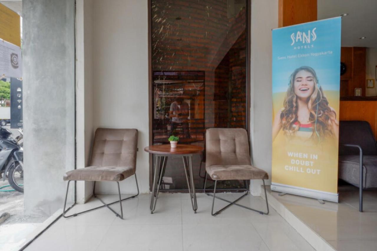 Sans Hotel Ekkon Yogyakarta Ngabean Exteriör bild
